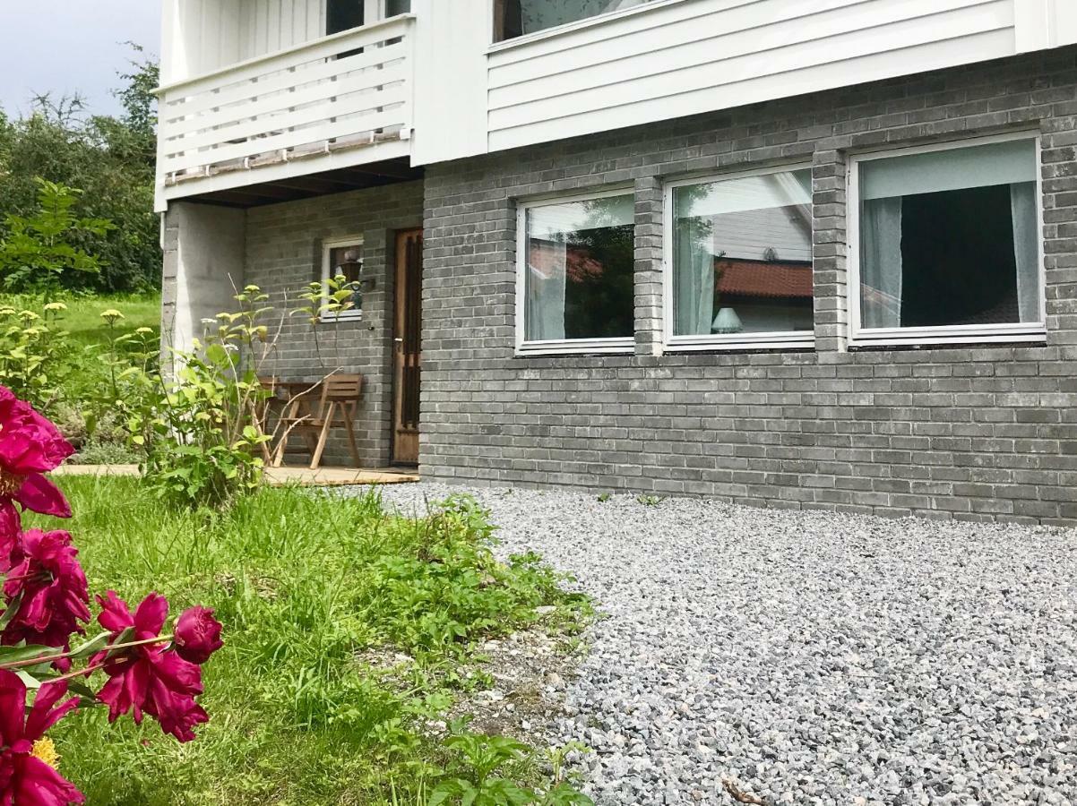 Villa Holmen 2 - Ground Floor Apartment Balestrand Ngoại thất bức ảnh